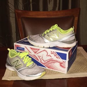 NEW BALANCE 711 Women’s Sz 6.5 Grey/White/Yellow